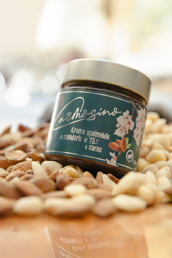 CREMA SPALMABILE DI MANDORLE ITALIANE AL 75% CON CACAO