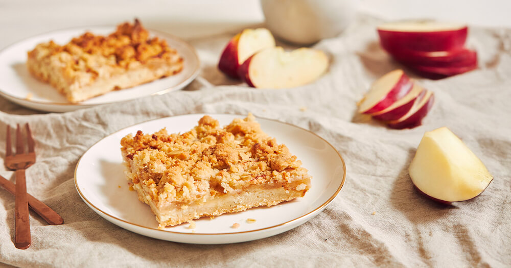 Crumble di mele con granella di mandorle croccante