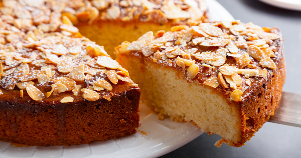 Torta soffice alle mandorle senza glutine italiana